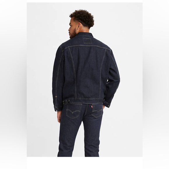 Levi’s Trucker Jacket in Dark Wash - Picture 11 of 11